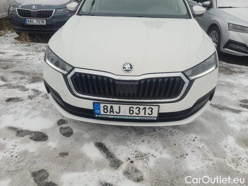  Skoda  Octavia  Lim. (NX3)(2020)  1.5TSI 110 Active 5d #2