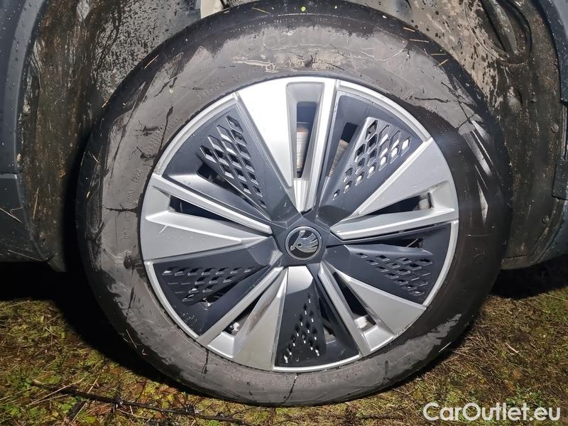  Skoda  Karoq  (NU)(2017->)  2.0 TDI 85 Style AT 5d #2