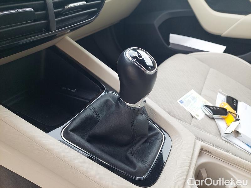  Skoda  Octavia  Lim. (NX3)(2020)  1.5TSI 110 Style 5d #20