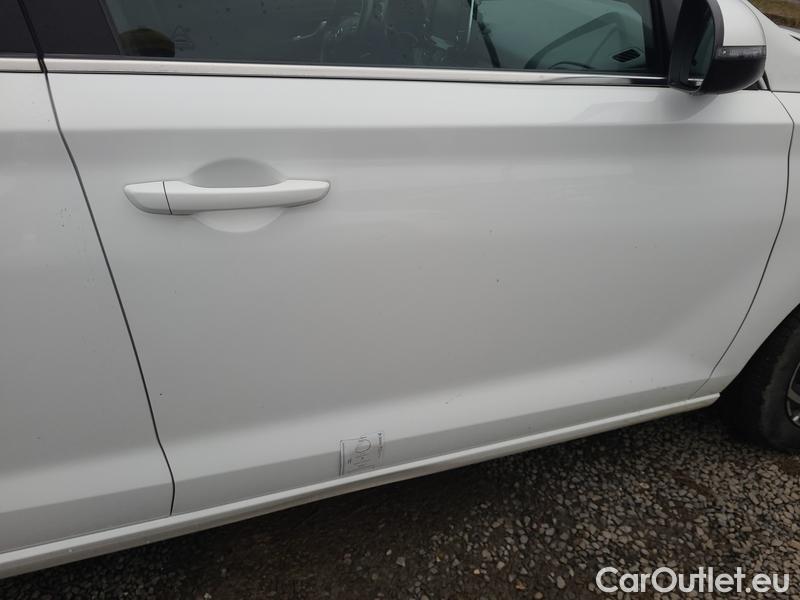  Hyundai  i30   cw (PD)(2017->)  kom.1.6CRDi 115 Smart #20