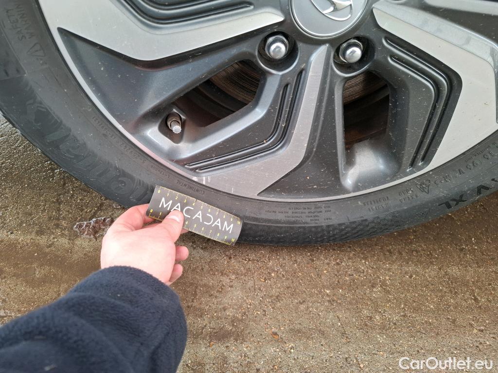  Hyundai  Konna Kona Business Hybrid 2WD 1.6 GDI 140CV BVA6 E6d #37