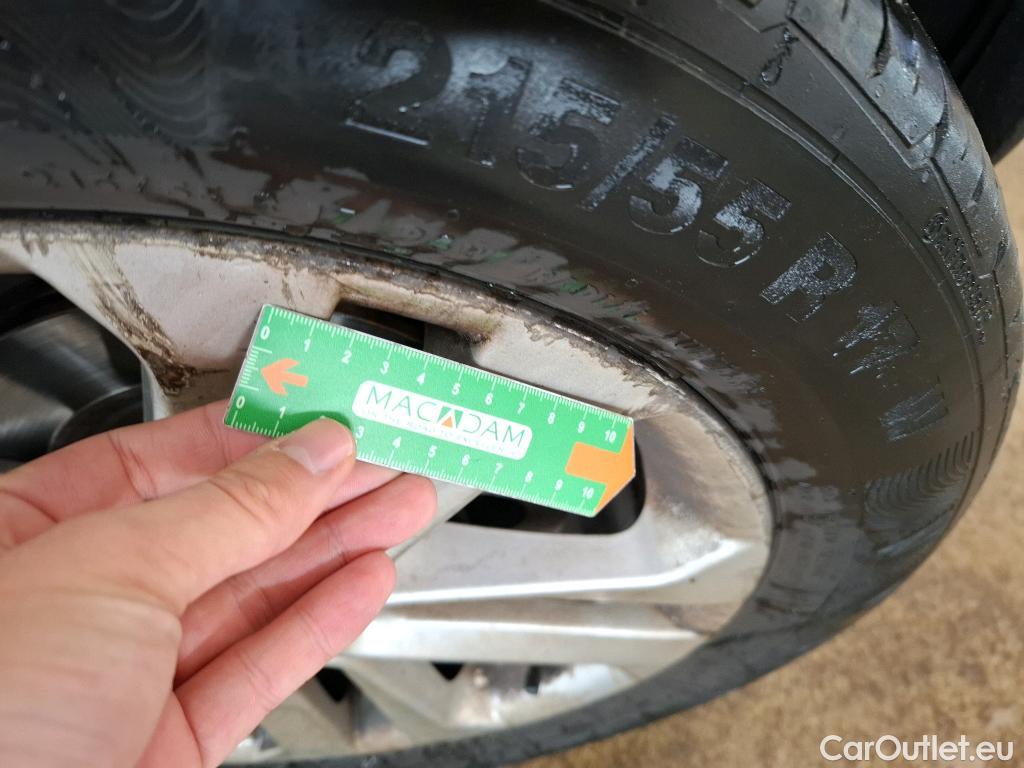  Nissan  Juke NISSAN  5p Crossover dCi 110 N-CONNECTA #26