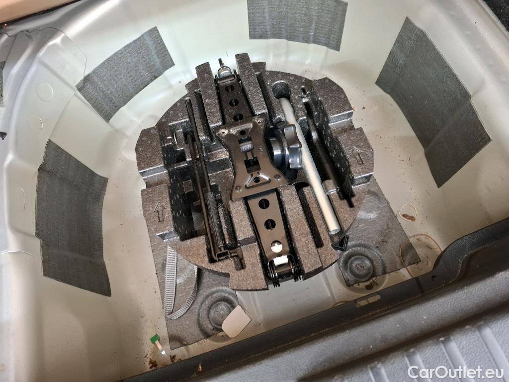  Skoda  KAMIQ SKODA  / 2019 / 5P / SUV 1.0 TSI 110ch DSG7 Business #4