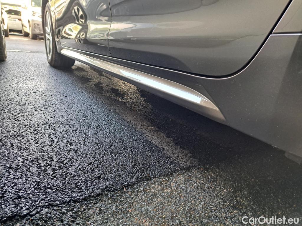  Toyota  Corolla TOYOTA  Touring Sports / 2018 / 5P / Break Hybride 122h Dynamic Business Beyond Zer #17