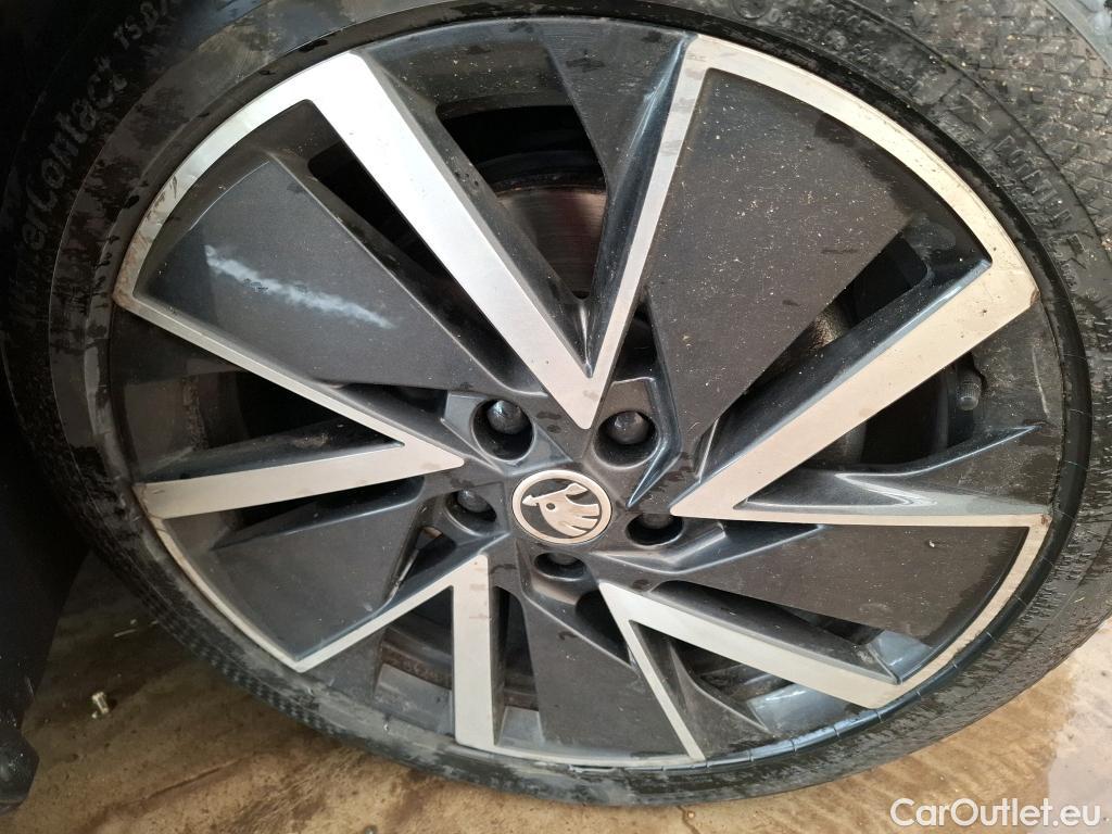  Skoda  Octavia SKODA  / 2020 / 5P / Berline 1.4 TSI PHEV iV 204 DSG6e Business #39