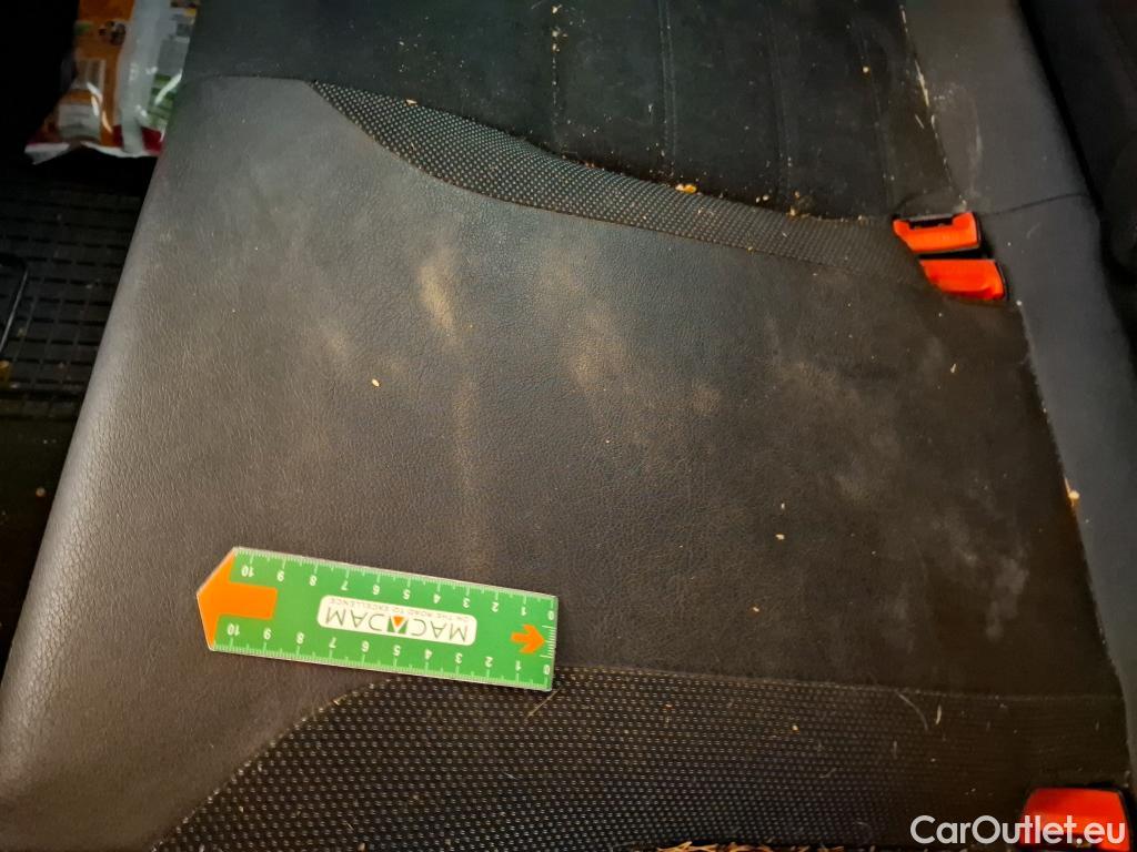  Nissan  Juke NISSAN  5p Crossover dCi 110 N-CONNECTA #50