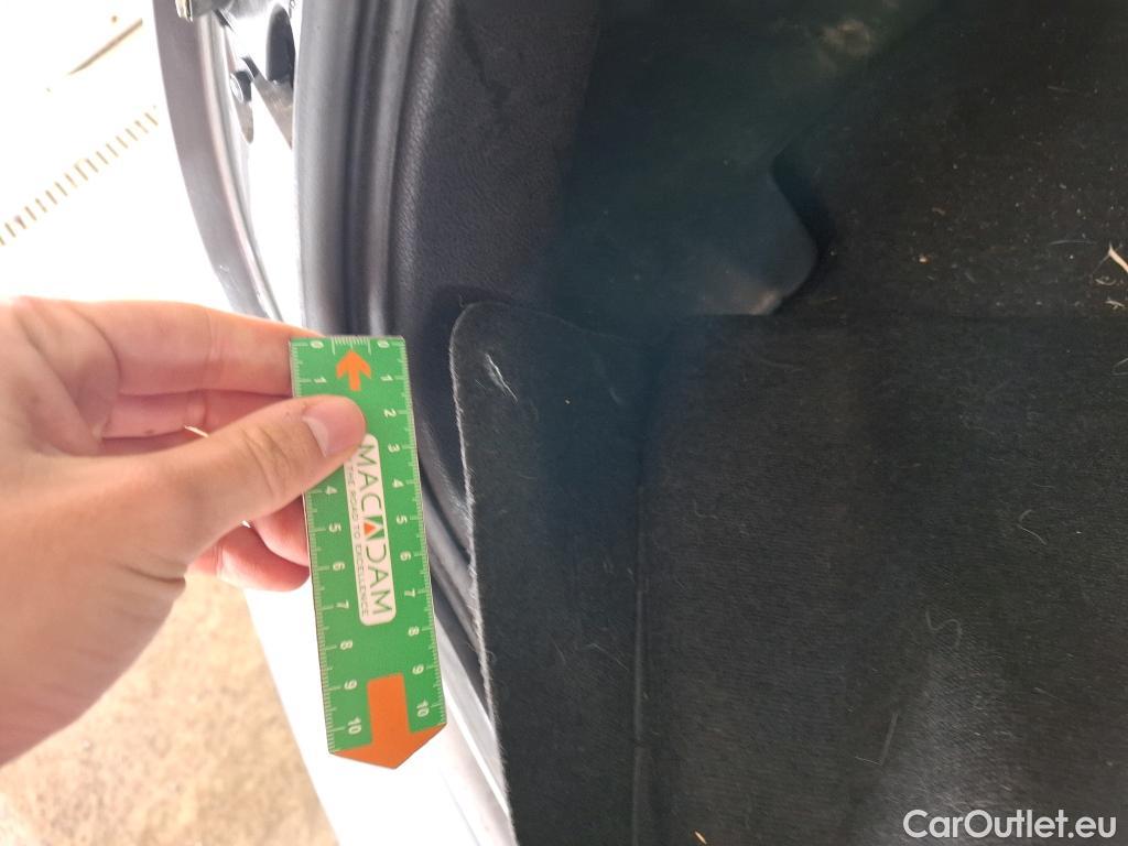  Nissan  Juke NISSAN  5p Crossover dCi 110 N-CONNECTA #51