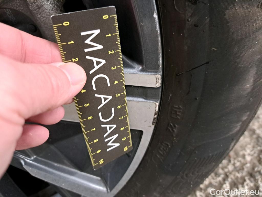  Hyundai  Tucson  Business Mild-Hybrid 2WD 1.6 CRDI 135CV BVA7 E6d #8