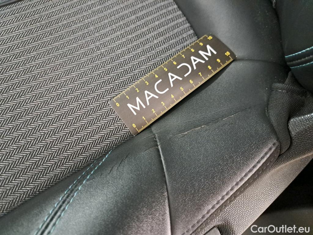  Peugeot  5008  Allure 1.5 HDi 130CV BVM6 7 Sieges E6d #18