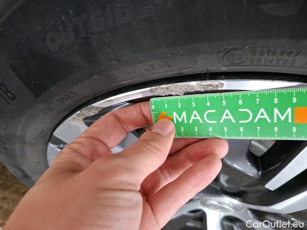  Peugeot  3008  Allure Pack 1.2 PureTech 130CV BVA8 E6d #4