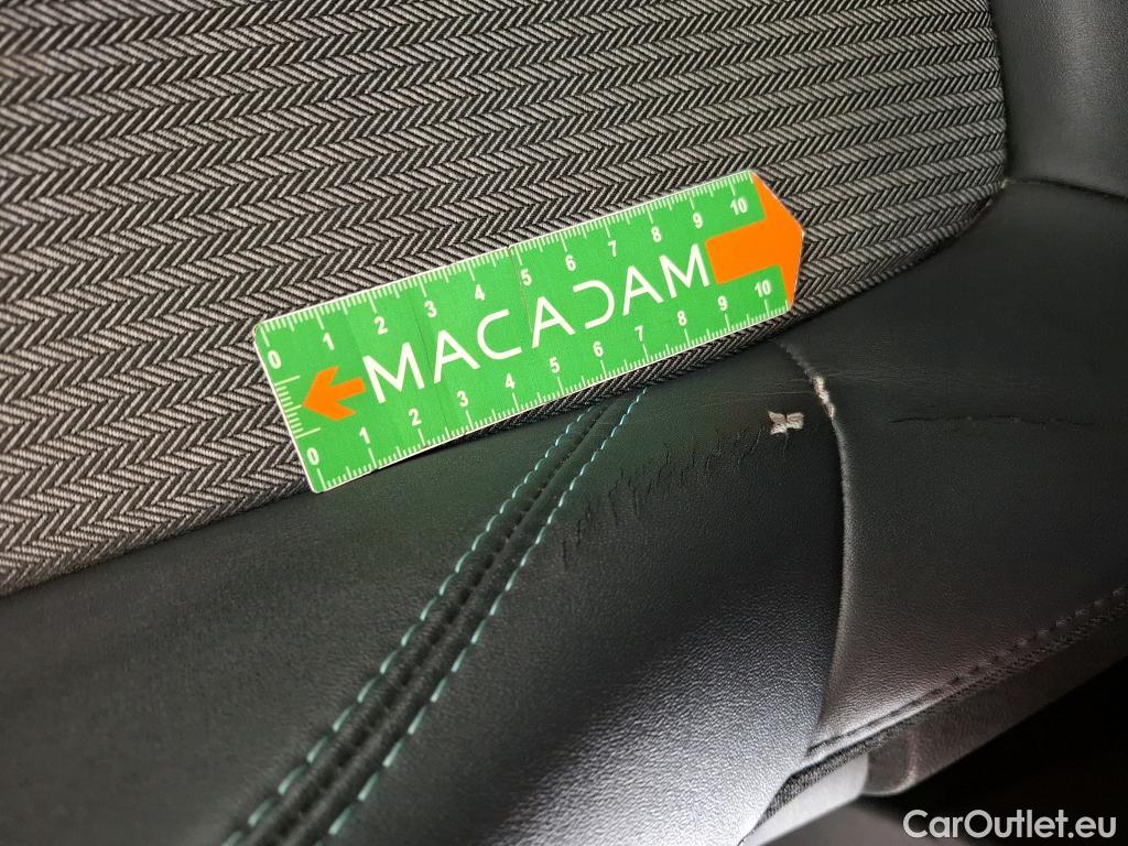  Peugeot  3008  Allure Pack 1.2 PureTech 130CV BVA8 E6d #9