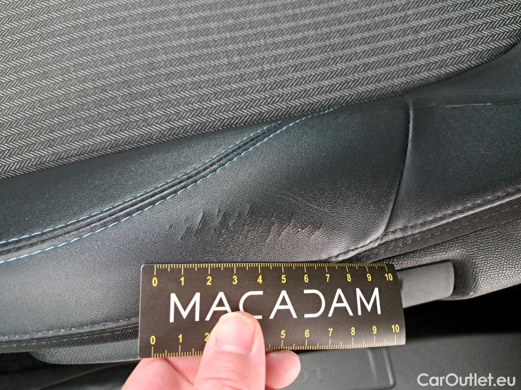  Peugeot  5008  Allure 1.5 HDi 130CV BVM6 7 Sieges E6d #17