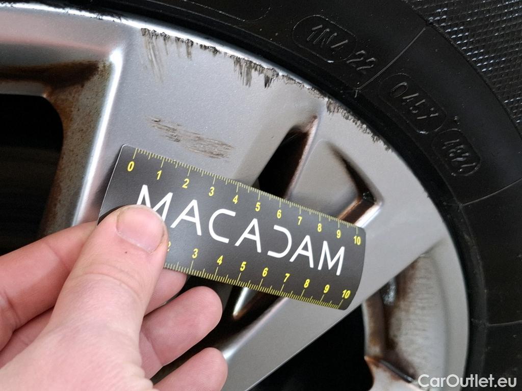  Peugeot  3008  Active Pack 1.5 HDi 130CV BVA8 E6d #17