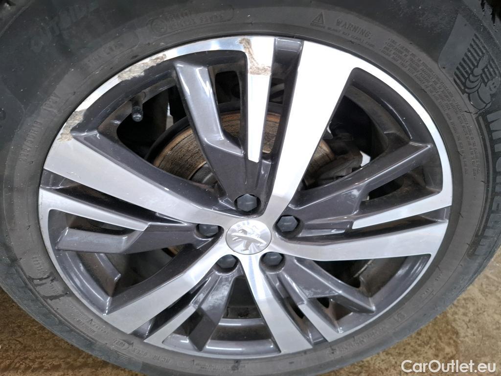  Peugeot  3008  Allure Pack 1.2 PureTech 130CV BVA8 E6d #2