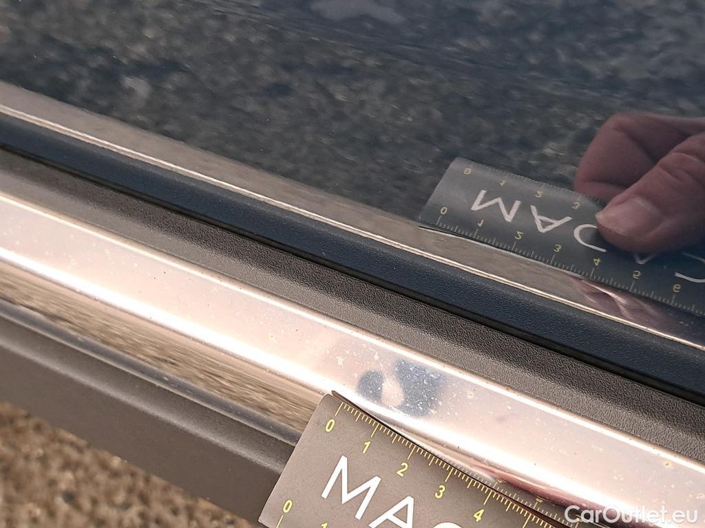  Peugeot  5008  Allure 1.5 HDi 130CV BVM6 7 Sieges E6d #15