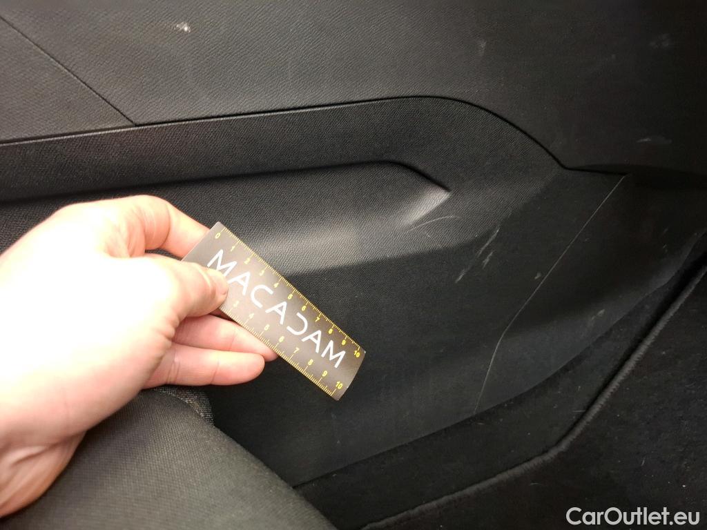  Peugeot  3008  Active Pack 1.5 HDi 130CV BVA8 E6d #26