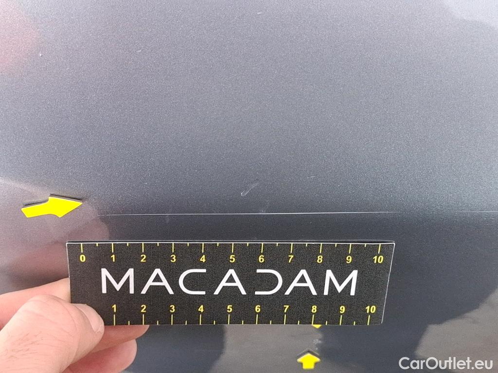  Peugeot  2008  Allure Business 1.5 HDi 130CV BVA8 E6d #18