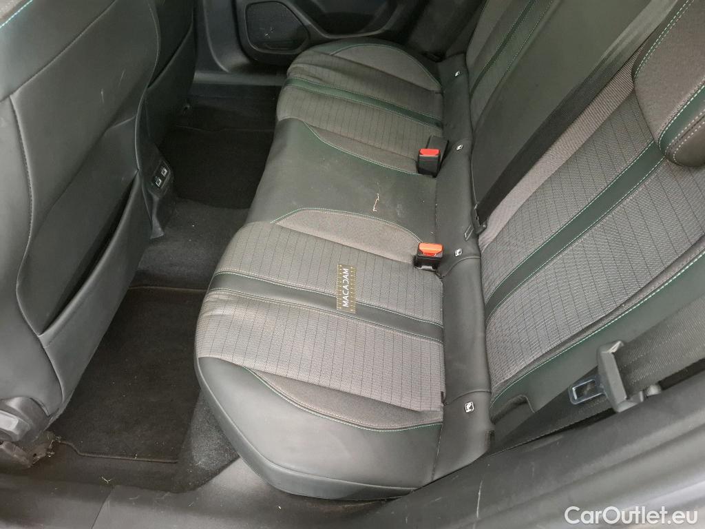  Peugeot  2008  Allure Business 1.5 HDi 130CV BVA8 E6d #76