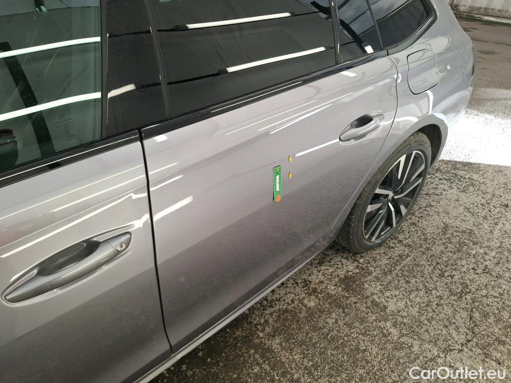  Peugeot  508 PEUGEOT  SW / 2018 / 5P / Break HYBRID 225 E-EAT8 GT LINE #51