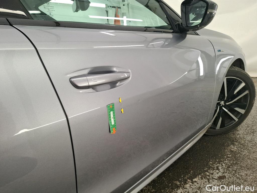  Peugeot  508 PEUGEOT  SW / 2018 / 5P / Break HYBRID 225 E-EAT8 GT LINE #46