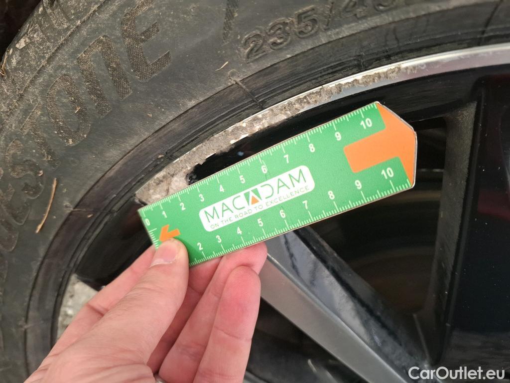  Peugeot  508 PEUGEOT  SW / 2018 / 5P / Break HYBRID 225 E-EAT8 GT LINE #42