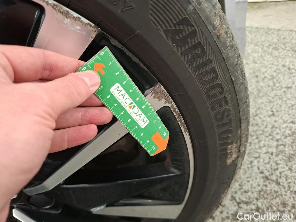  Peugeot  508 PEUGEOT  SW / 2018 / 5P / Break HYBRID 225 E-EAT8 GT LINE #34