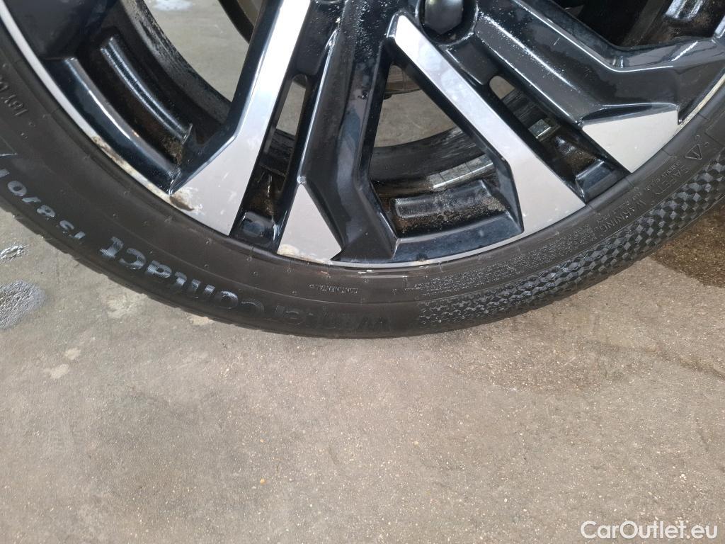  Peugeot  2008  Allure Business 1.5 HDi 130CV BVA8 E6d #66