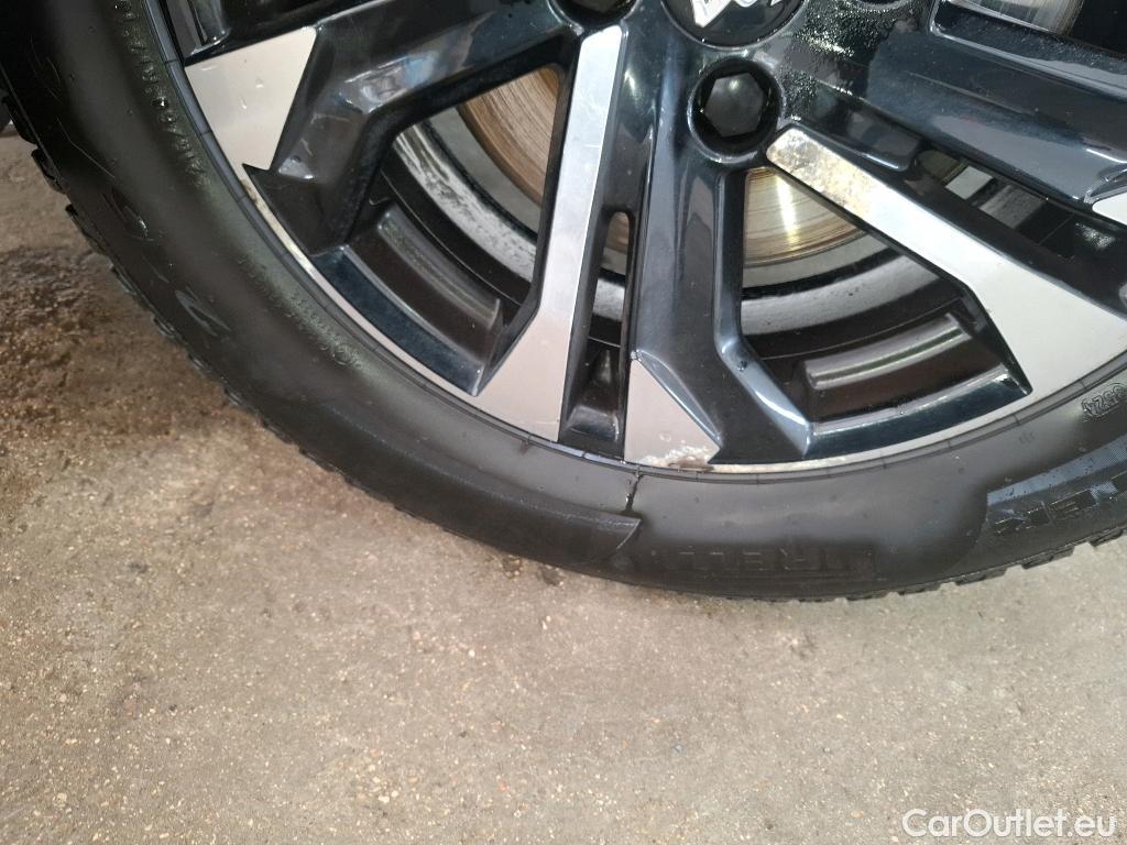  Peugeot  2008  Allure Business 1.5 HDi 130CV BVA8 E6d #74