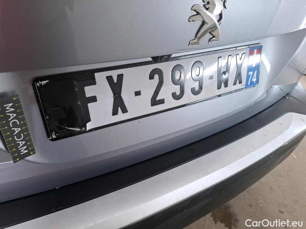  Peugeot  2008  Allure Business 1.5 HDi 130CV BVA8 E6d #86