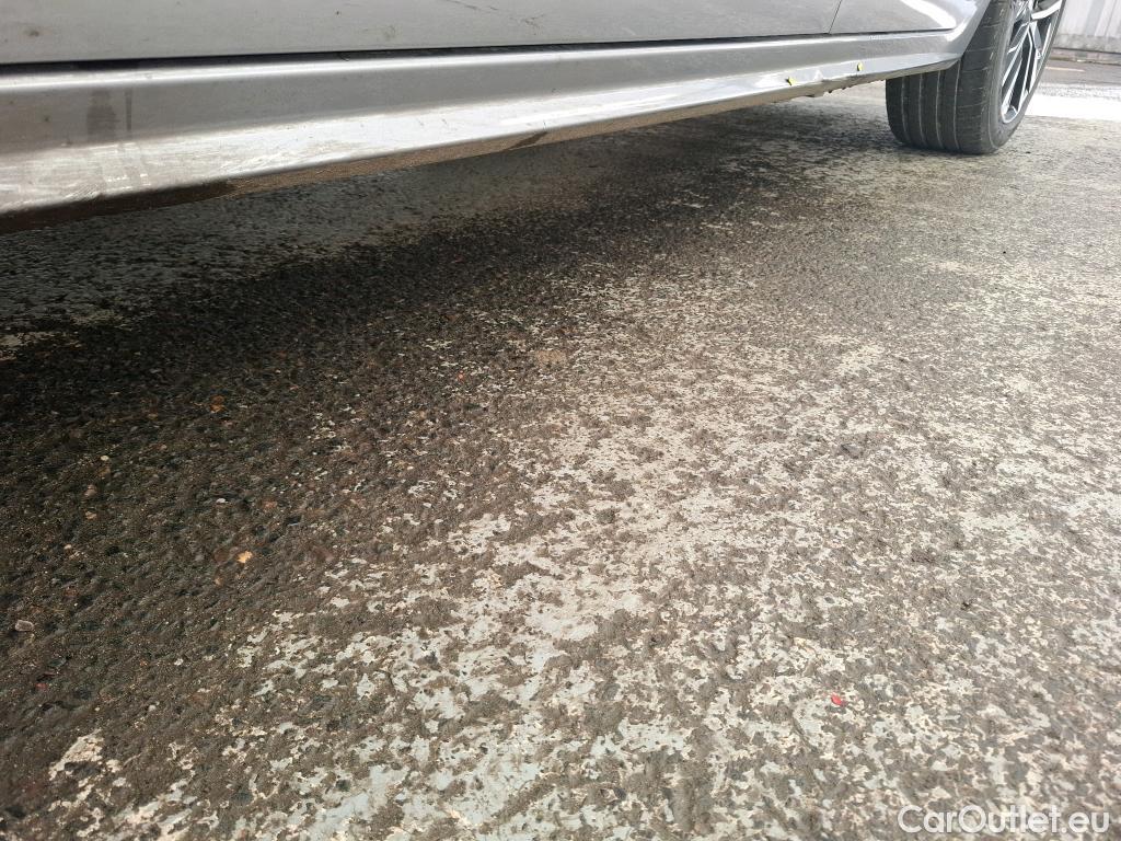  Peugeot  508 PEUGEOT  SW / 2018 / 5P / Break HYBRID 225 E-EAT8 GT LINE #16