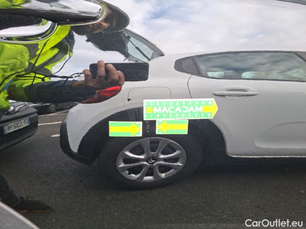  Opel   Grandland X Grandland X Elegance Business 1.5 130CV BVA8 E6d #10