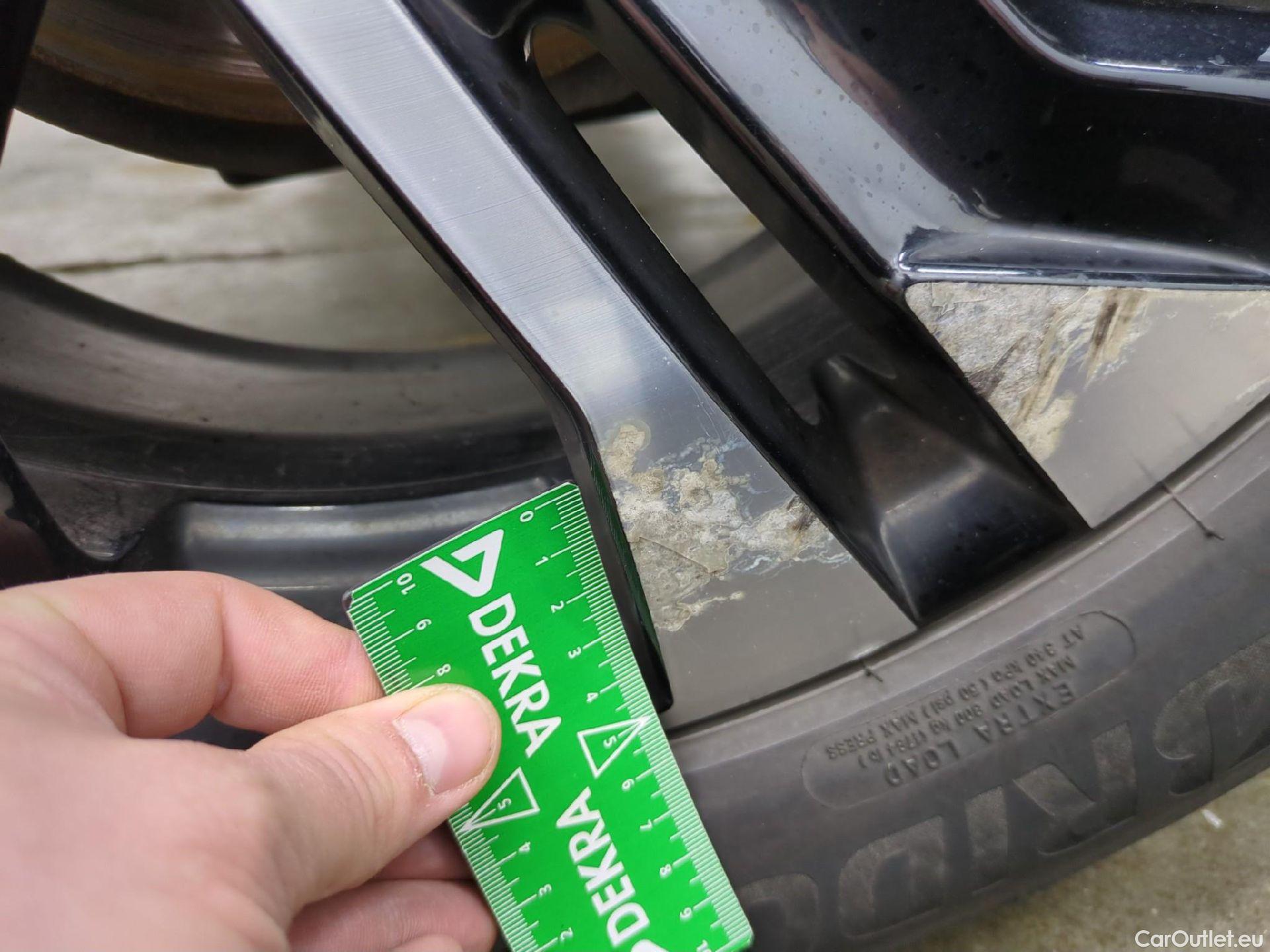  Peugeot  2008  Allure Business 1.2 PureTech 130CV BVA8 E6d #42