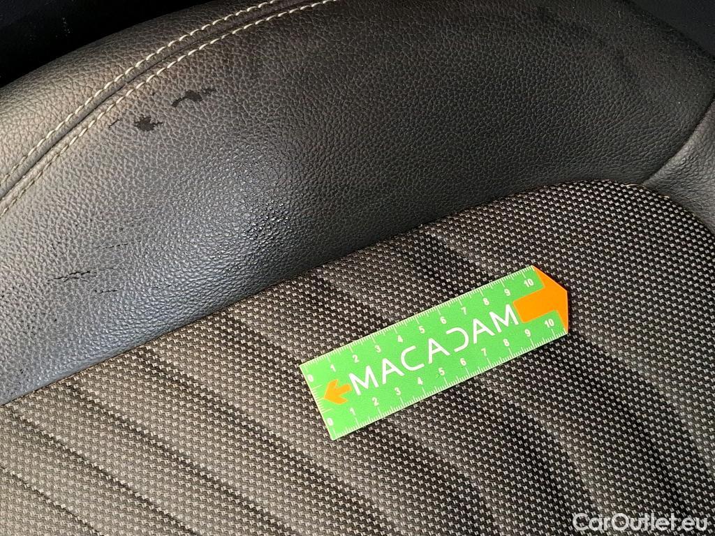  Mercedes  A-Klasse MERCEDES-BENZ Classe A Compact / 2018 / 5P / Berline A 180 d Business Line #27