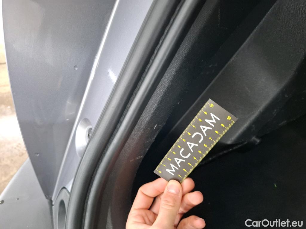  Peugeot  2008  Allure Pack 1.5 HDi 130CV BVA8 E6d #18