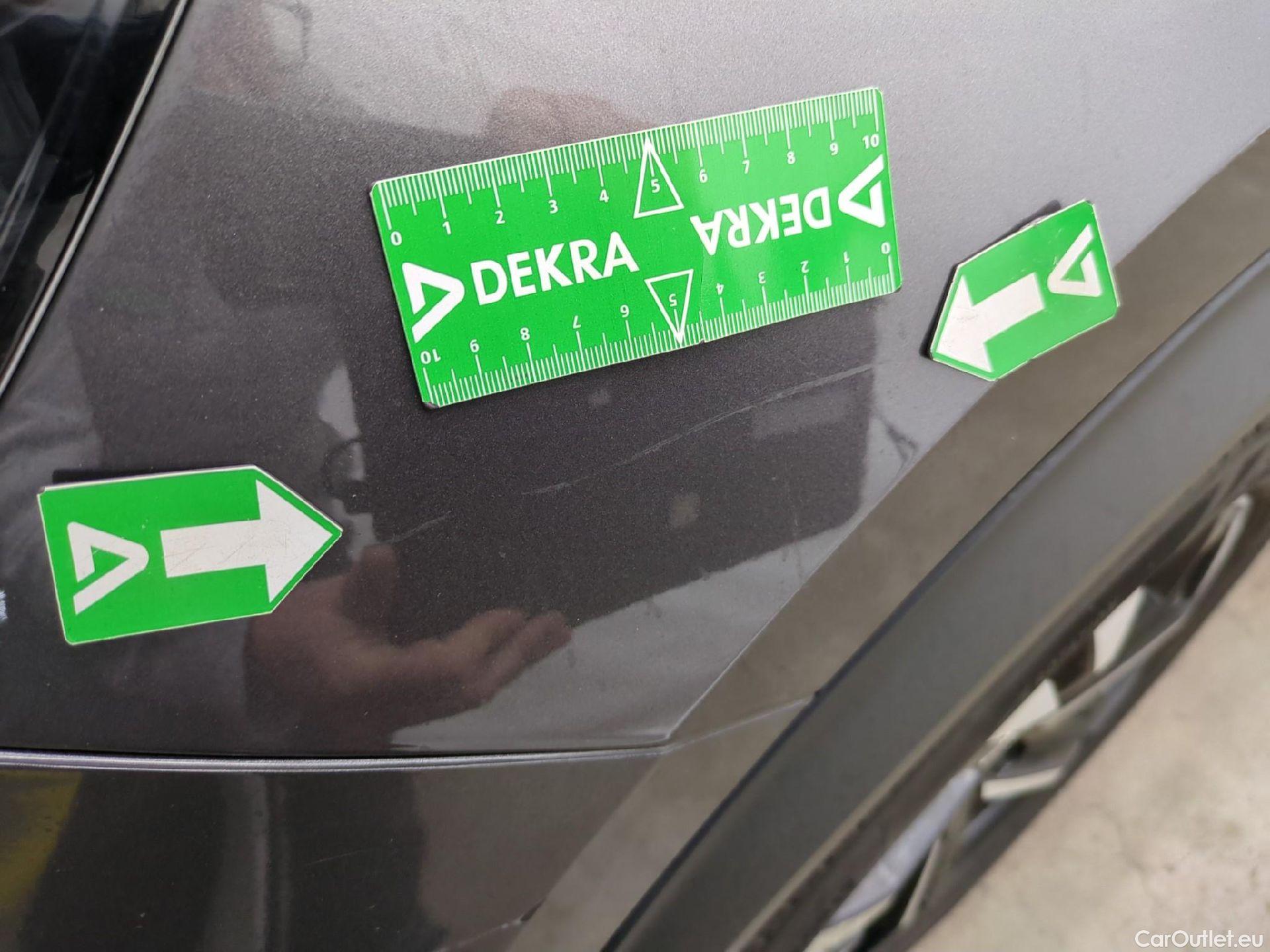  Peugeot  2008  Allure Business 1.2 PureTech 130CV BVA8 E6d #104