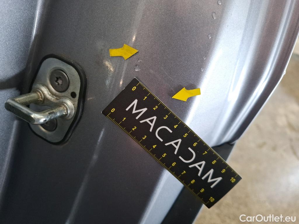  Peugeot  2008  Allure Pack 1.5 HDi 130CV BVA8 E6d #32