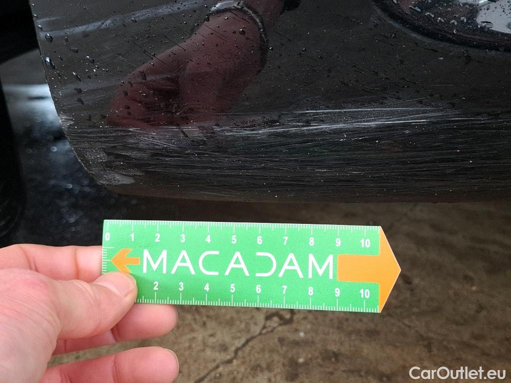  Mercedes  A-Klasse MERCEDES-BENZ Classe A Compact / 2018 / 5P / Berline A 180 d Business Line #2