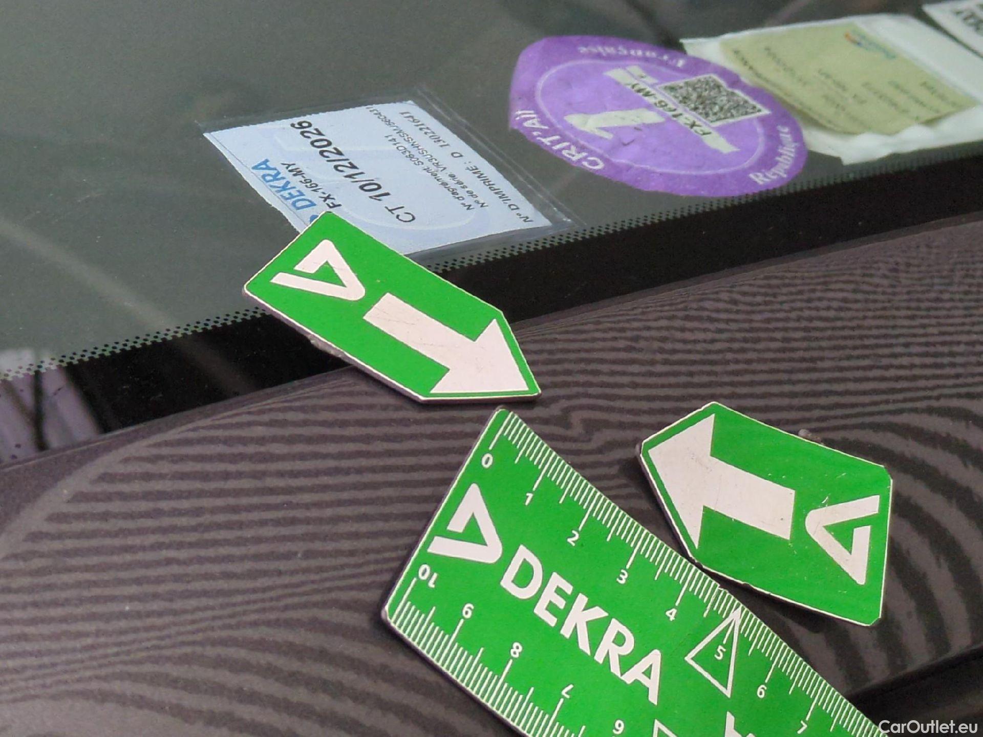  Peugeot  2008  Allure Business 1.2 PureTech 130CV BVA8 E6d #70