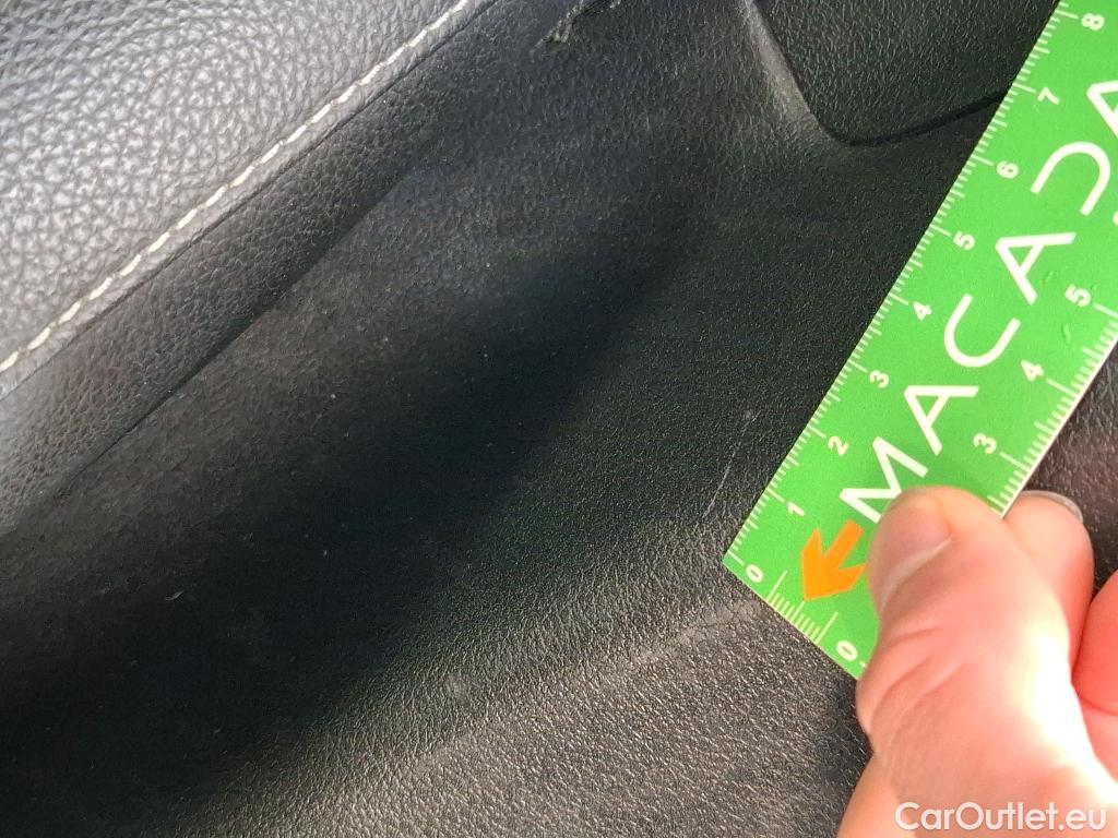  Mercedes  A-Klasse MERCEDES-BENZ Classe A Compact / 2018 / 5P / Berline A 180 d Business Line #11