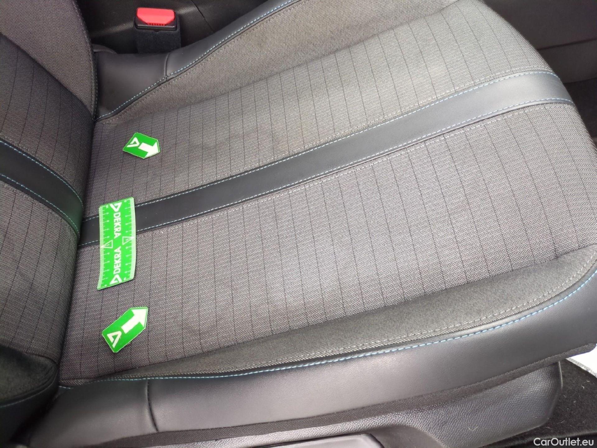  Peugeot  2008  Allure Business 1.2 PureTech 130CV BVA8 E6d #11