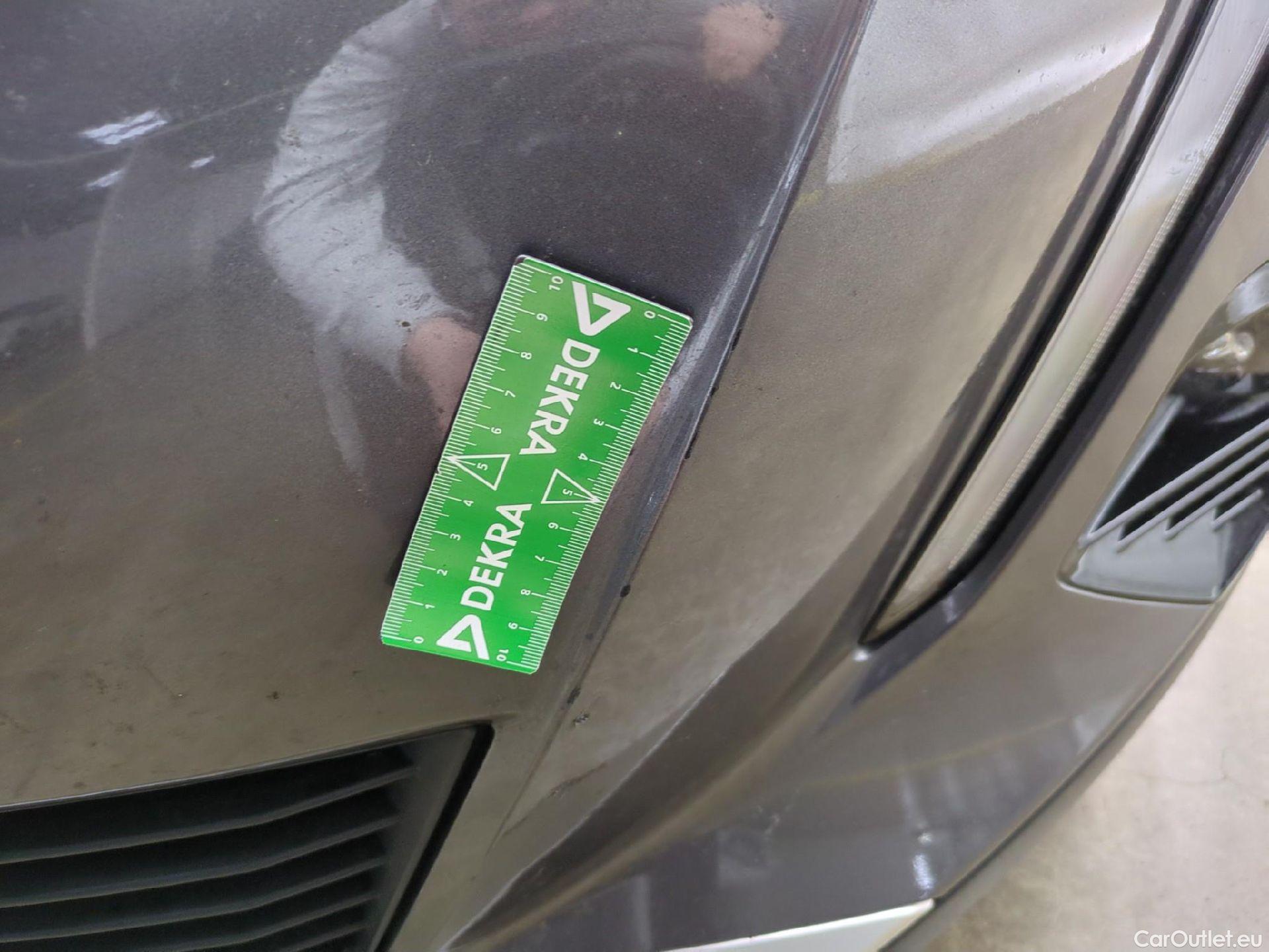  Peugeot  2008  Allure Business 1.2 PureTech 130CV BVA8 E6d #78