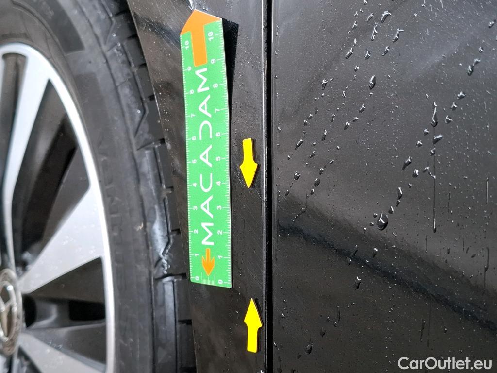  Mercedes  A-Klasse MERCEDES-BENZ Classe A Compact / 2018 / 5P / Berline A 180 d Business Line #23