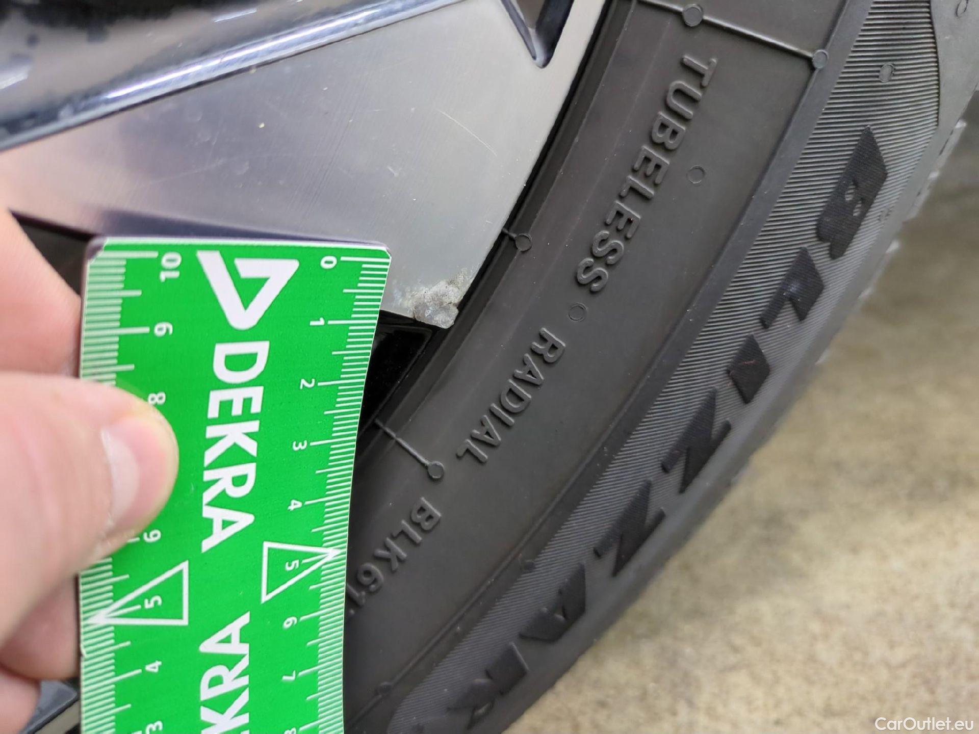  Peugeot  2008  Allure Business 1.2 PureTech 130CV BVA8 E6d #32