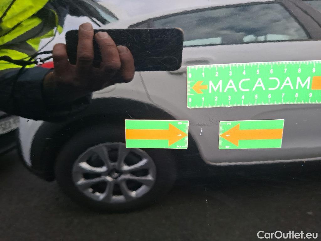  Opel   Grandland X Grandland X Elegance Business 1.5 130CV BVA8 E6d #13