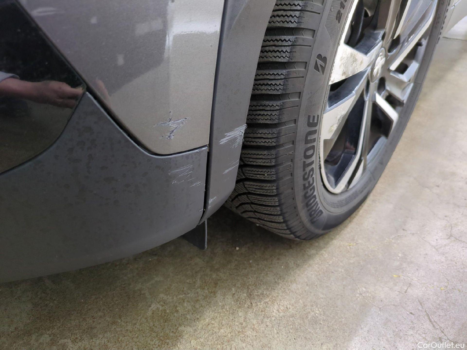  Peugeot  2008  Allure Business 1.2 PureTech 130CV BVA8 E6d #103