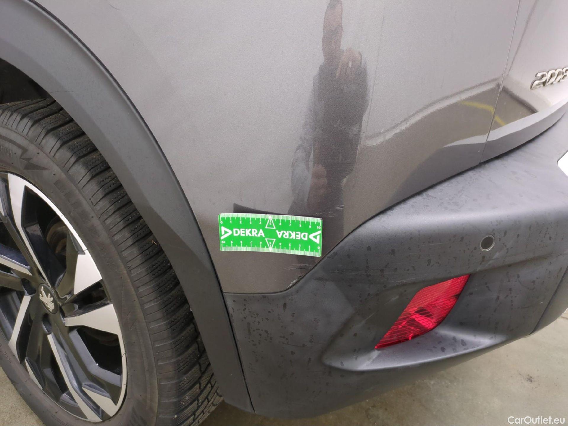  Peugeot  2008  Allure Business 1.2 PureTech 130CV BVA8 E6d #120