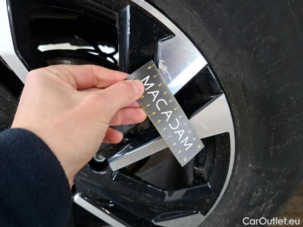  Peugeot  2008  Allure Pack 1.5 HDi 130CV BVA8 E6d #35