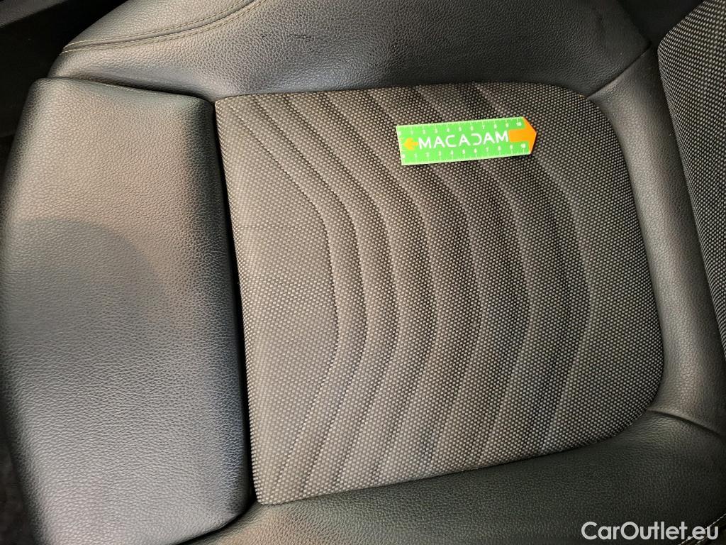  Mercedes  A-Klasse MERCEDES-BENZ Classe A Compact / 2018 / 5P / Berline A 180 d Business Line #26