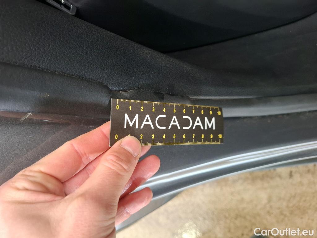  Mercedes  GLA MERCEDES-BENZ  / 2020 / 5P / SUV 2.0  200 D BUSINESS LINE DCT #28