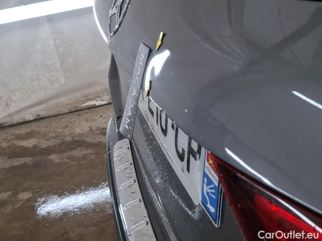  Mercedes  GLA MERCEDES-BENZ  / 2020 / 5P / SUV 2.0  200 D BUSINESS LINE DCT #24